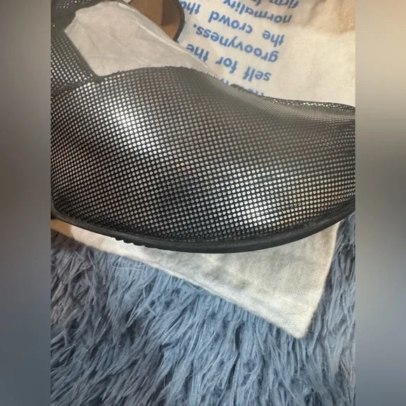 Preowned John Fluevog Prepare Guide Platform Mary Janes in Silver Size 9 - Picture 11 of 16